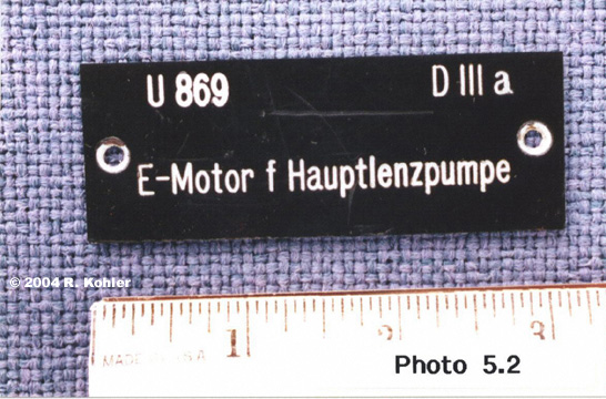 uw-artifact-close-up-of-u-869-tag-removed