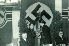 U-869-Comm-Party-2